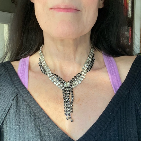 Vintage Jewelry - Vintages crystal necklace